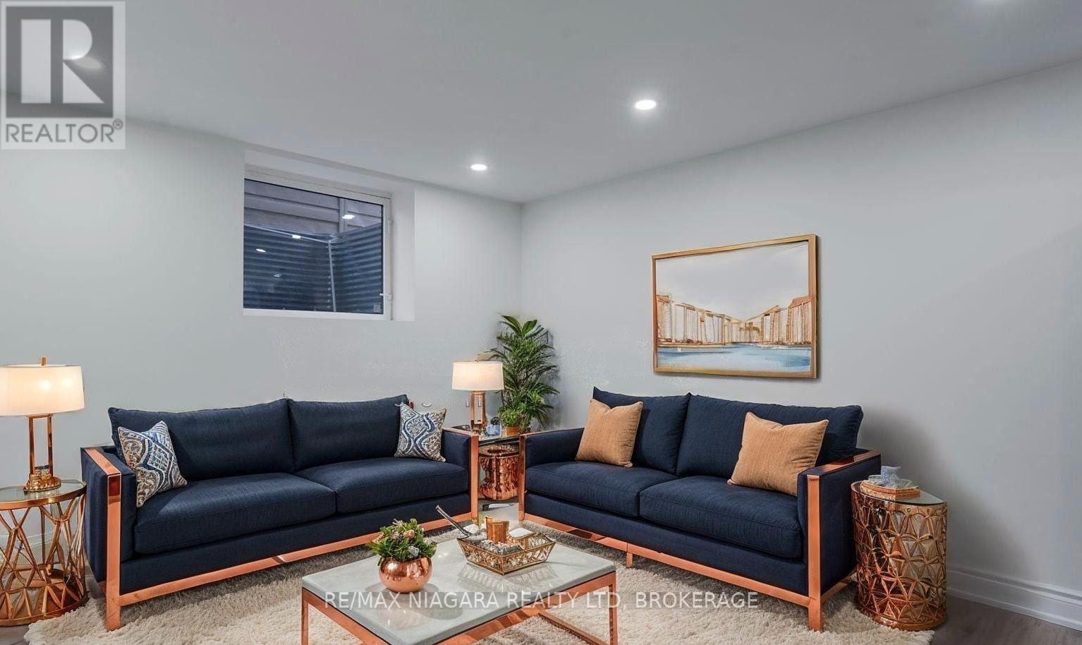 Lower Unit - 210 Mackan Street, Thorold, Ontario  L2V 1G7 - Photo 4 - X14079804