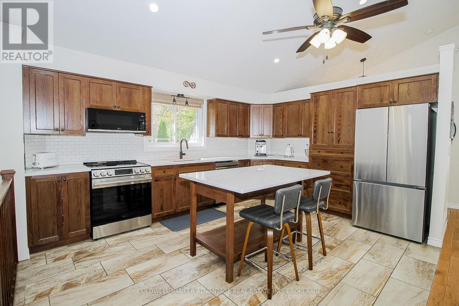 11 Fallingbrook Drive, Pelham, Ontario  L3E 0E4 - Photo 7 - X14081052