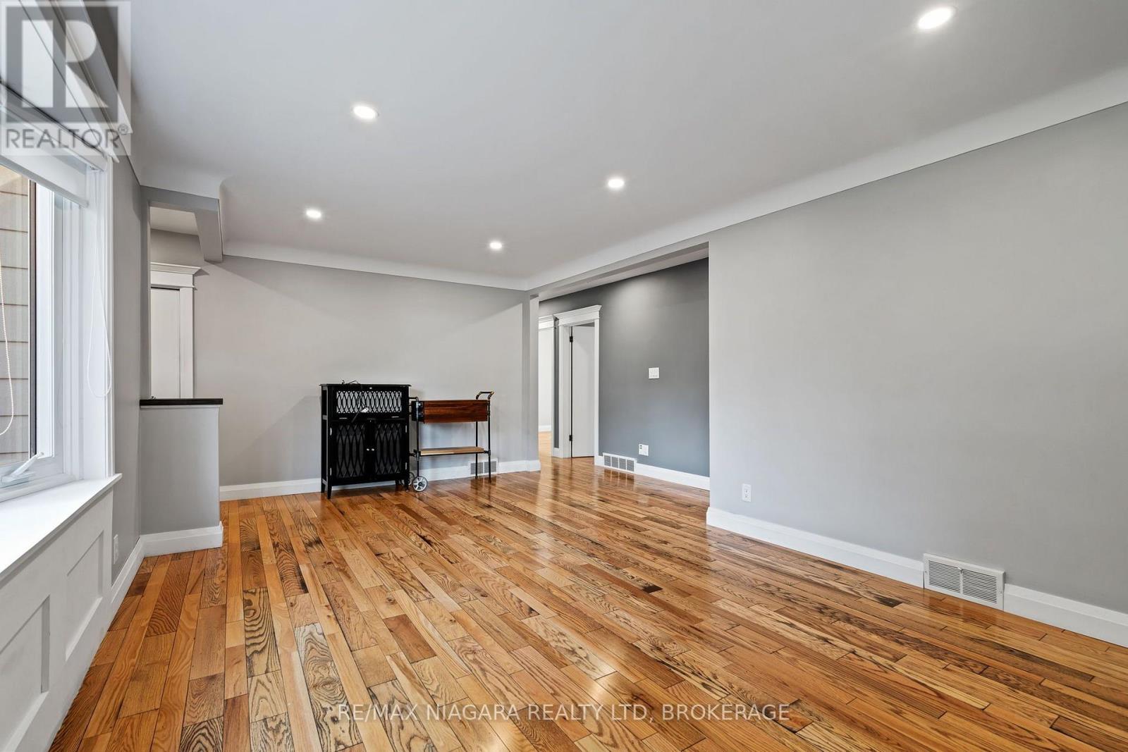 9 Ghent Street, St. Catharines, Ontario  L2N 2C5 - Photo 13 - X14081886
