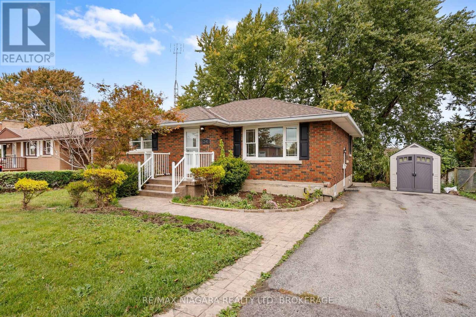 241 BERTIE STREET, Fort Erie, Ontario