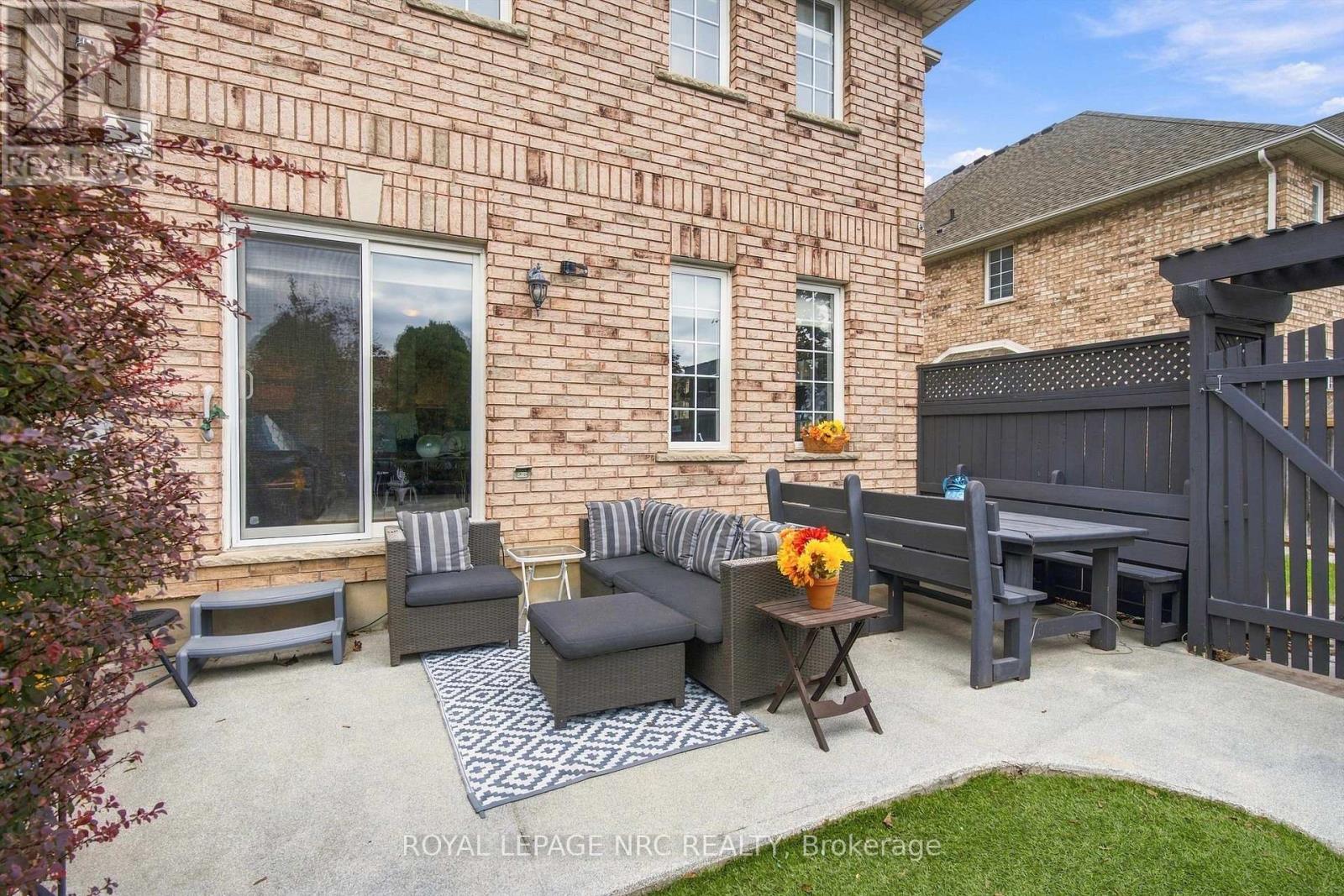 13 Flynn Court, St. Catharines, Ontario  L2S 4E1 - Photo 7 - X14082430