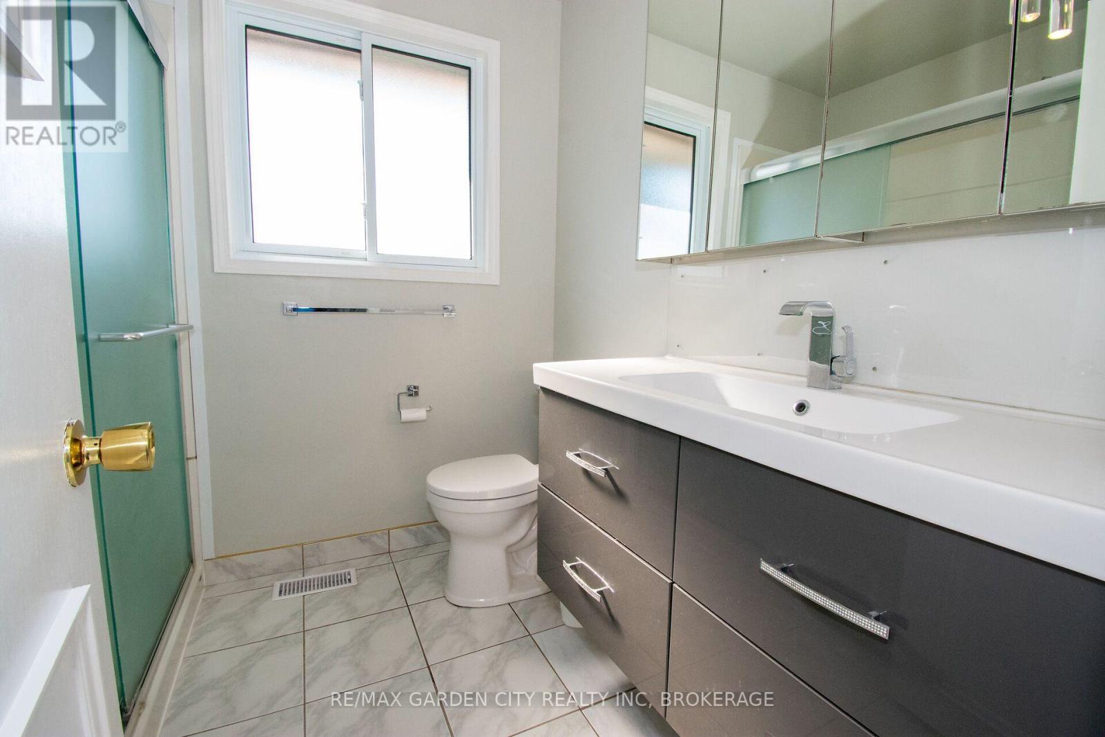 15 Karen Crescent, Grimsby, Ontario  L3M 2E3 - Photo 22 - X14084666
