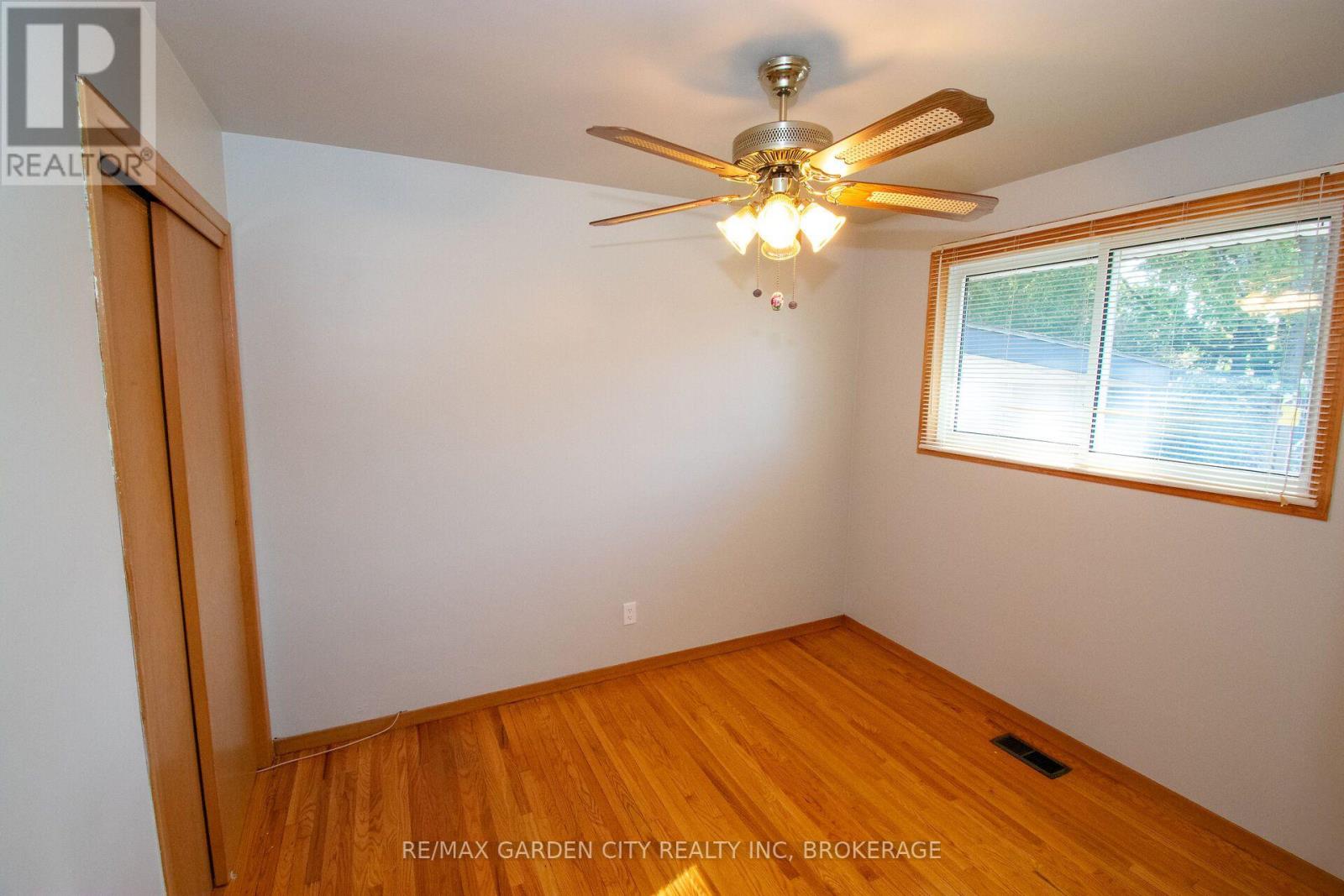 15 Karen Crescent, Grimsby, Ontario  L3M 2E3 - Photo 25 - X14084666