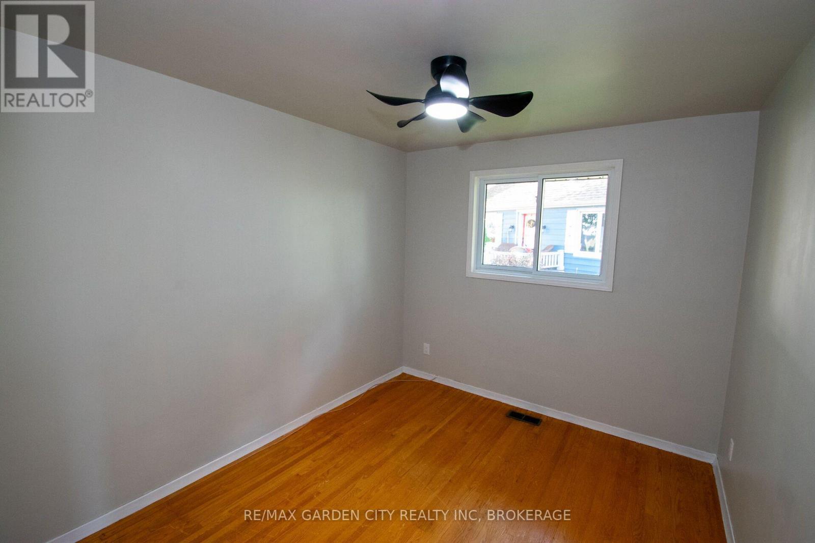 15 Karen Crescent, Grimsby, Ontario  L3M 2E3 - Photo 28 - X14084666