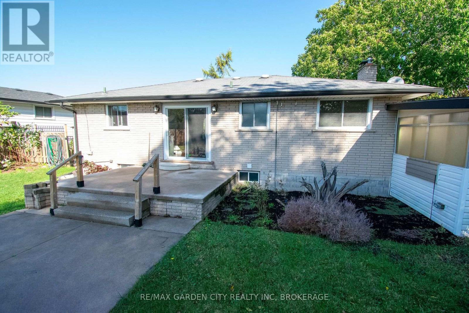 15 Karen Crescent, Grimsby, Ontario  L3M 2E3 - Photo 48 - X14084666