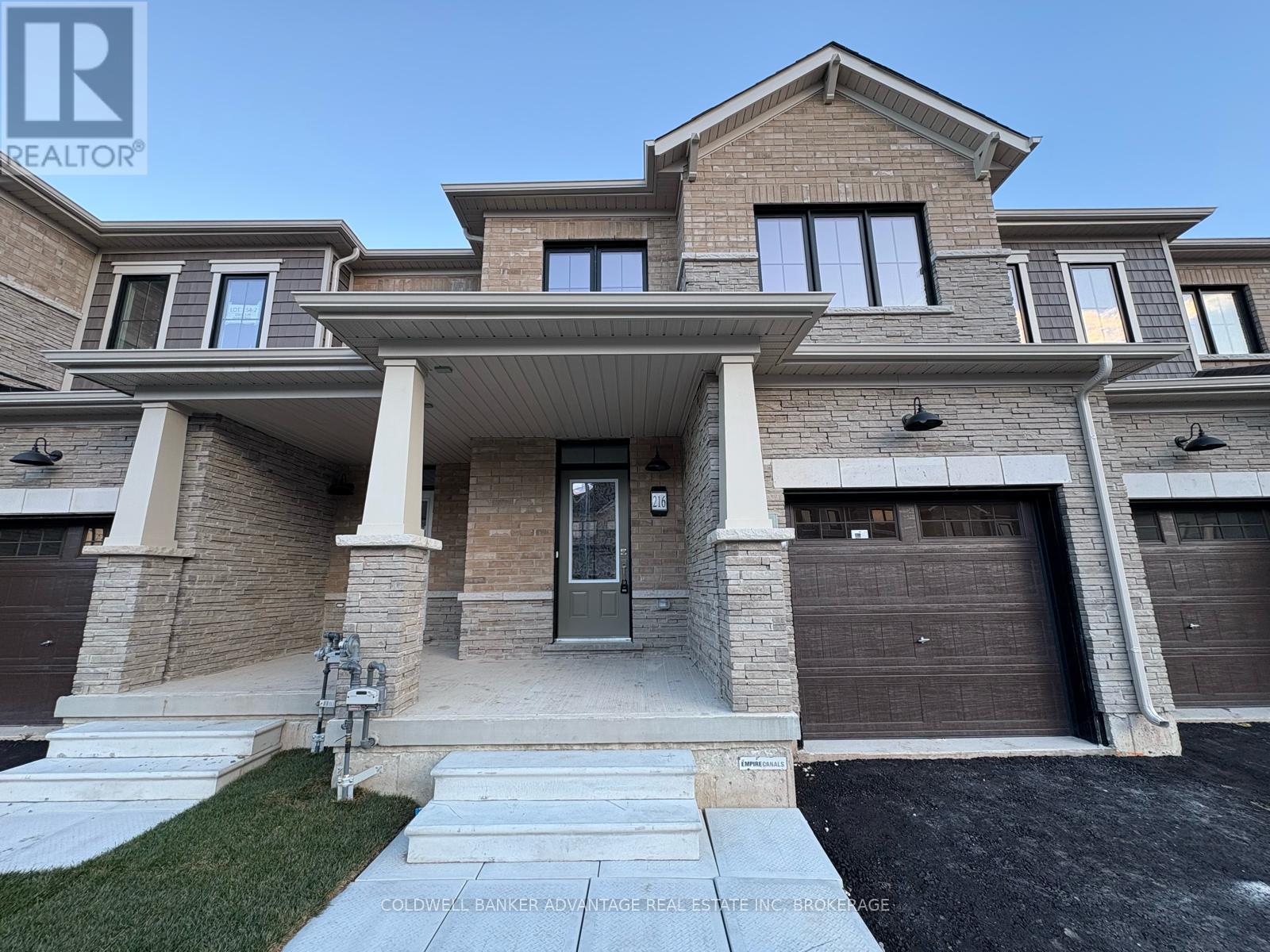 216 Port Crescent, Welland, Ontario  L3B 0N2 - Photo 2 - X14084722