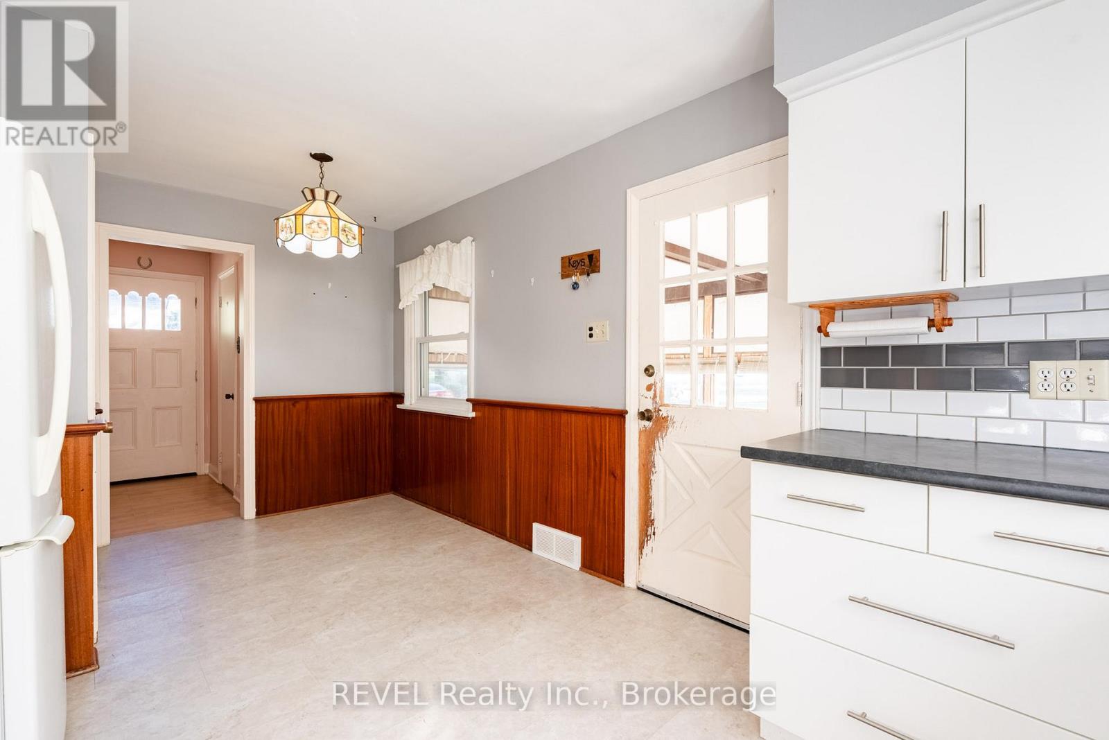 7044 Leeming Street, Niagara Falls, Ontario  L2G 1L3 - Photo 23 - X14085406