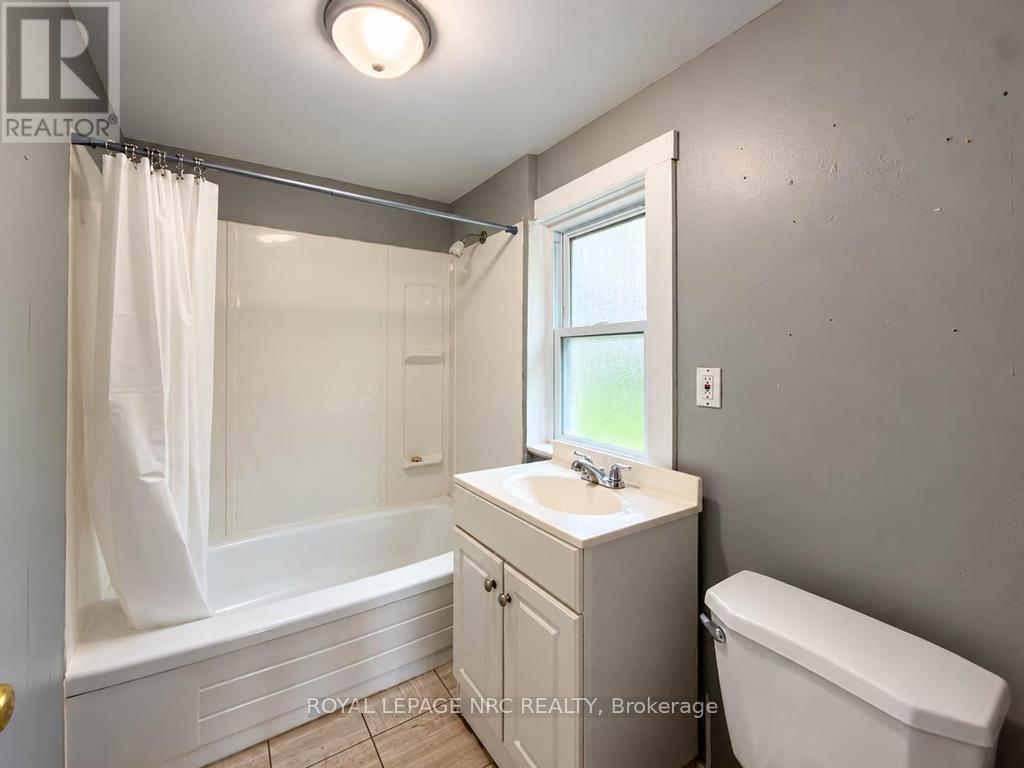 255 Jarvis Street, Fort Erie, Ontario  L2A 2S7 - Photo 12 - X14085676