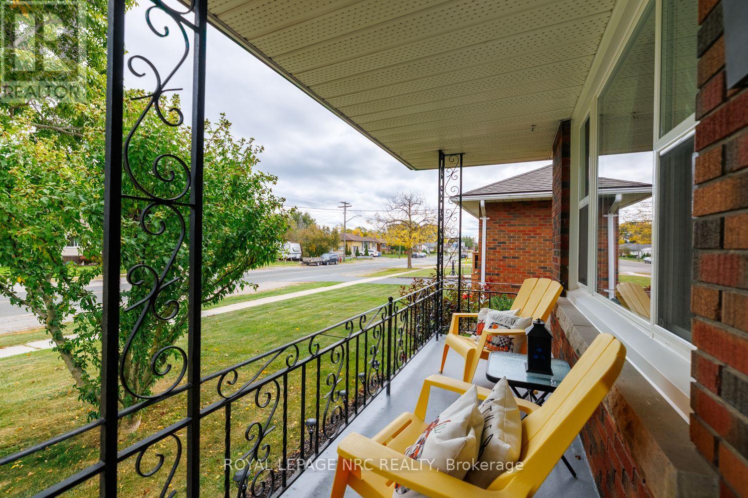 96 Clarke Street, Port Colborne, Ontario  L3K 2G3 - Photo 4 - X14085776