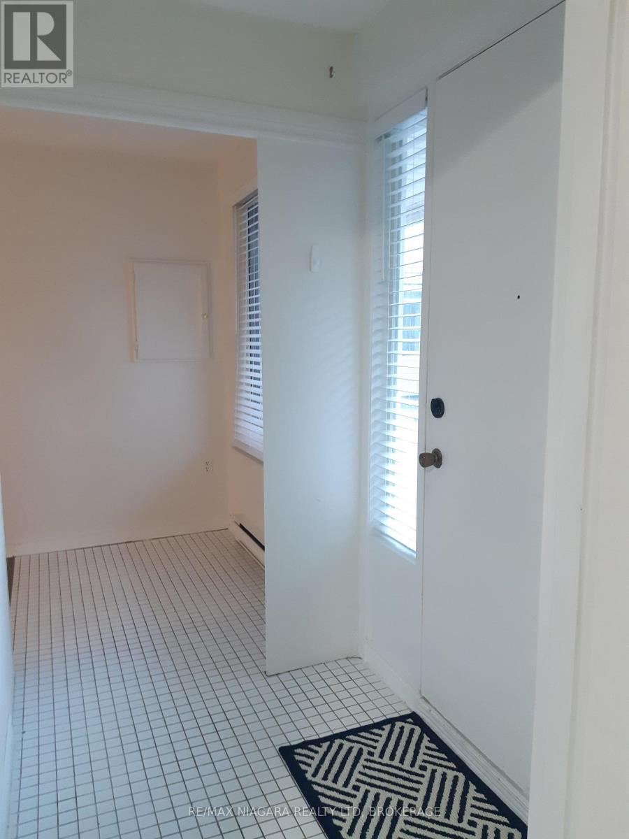 Unit 1 - 109 George Street, St. Catharines, Ontario  L2R 5P2 - Photo 3 - X14087980