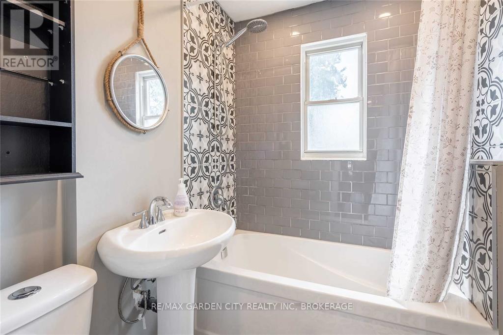 96 Beechwood Avenue, Hamilton, Ontario  L8L 2S6 - Photo 22 - X14088044