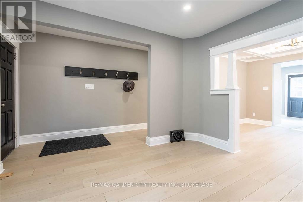 96 Beechwood Avenue, Hamilton, Ontario  L8L 2S6 - Photo 8 - X14088044