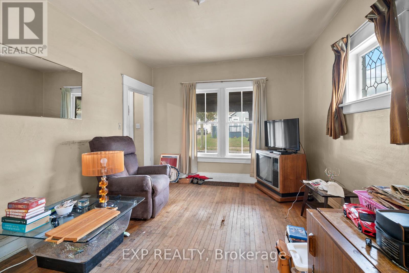 6440 Ker Street, Niagara Falls, Ontario  L2G 1X8 - Photo 7 - X14088798