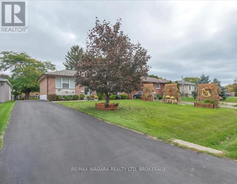 10 FIRST AVENUE, Port Colborne, Ontario