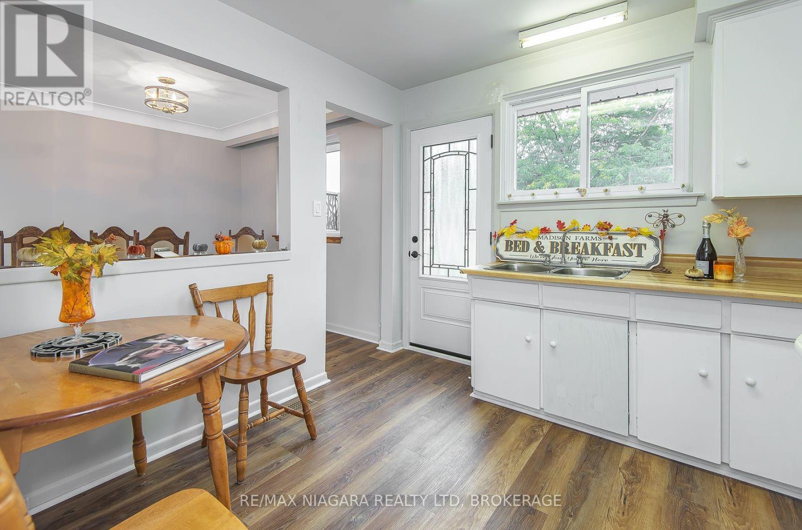 10 First Avenue, Port Colborne, Ontario  L3K 5N4 - Photo 13 - X14089112