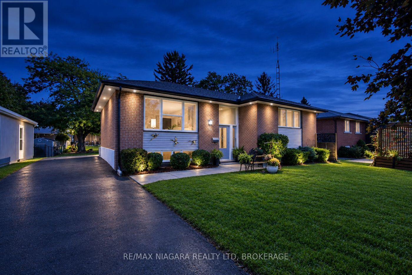 10 First Avenue, Port Colborne, Ontario  L3K 5N4 - Photo 5 - X14089112