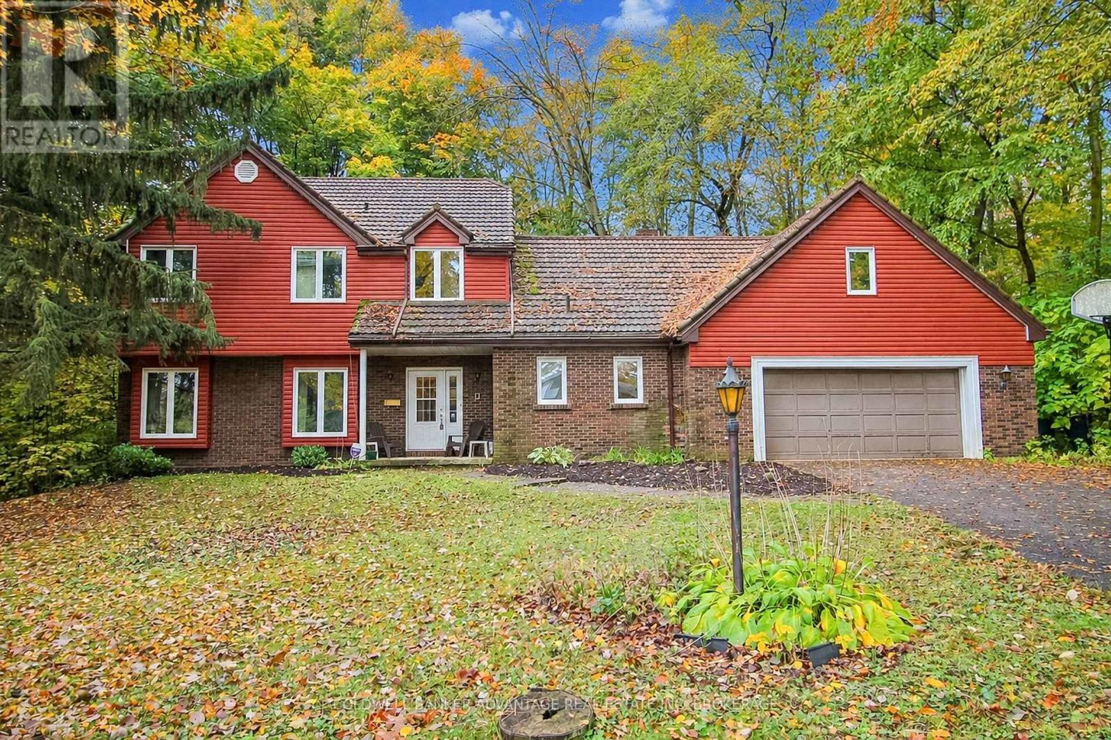 62 STELLA STREET, Pelham, Ontario