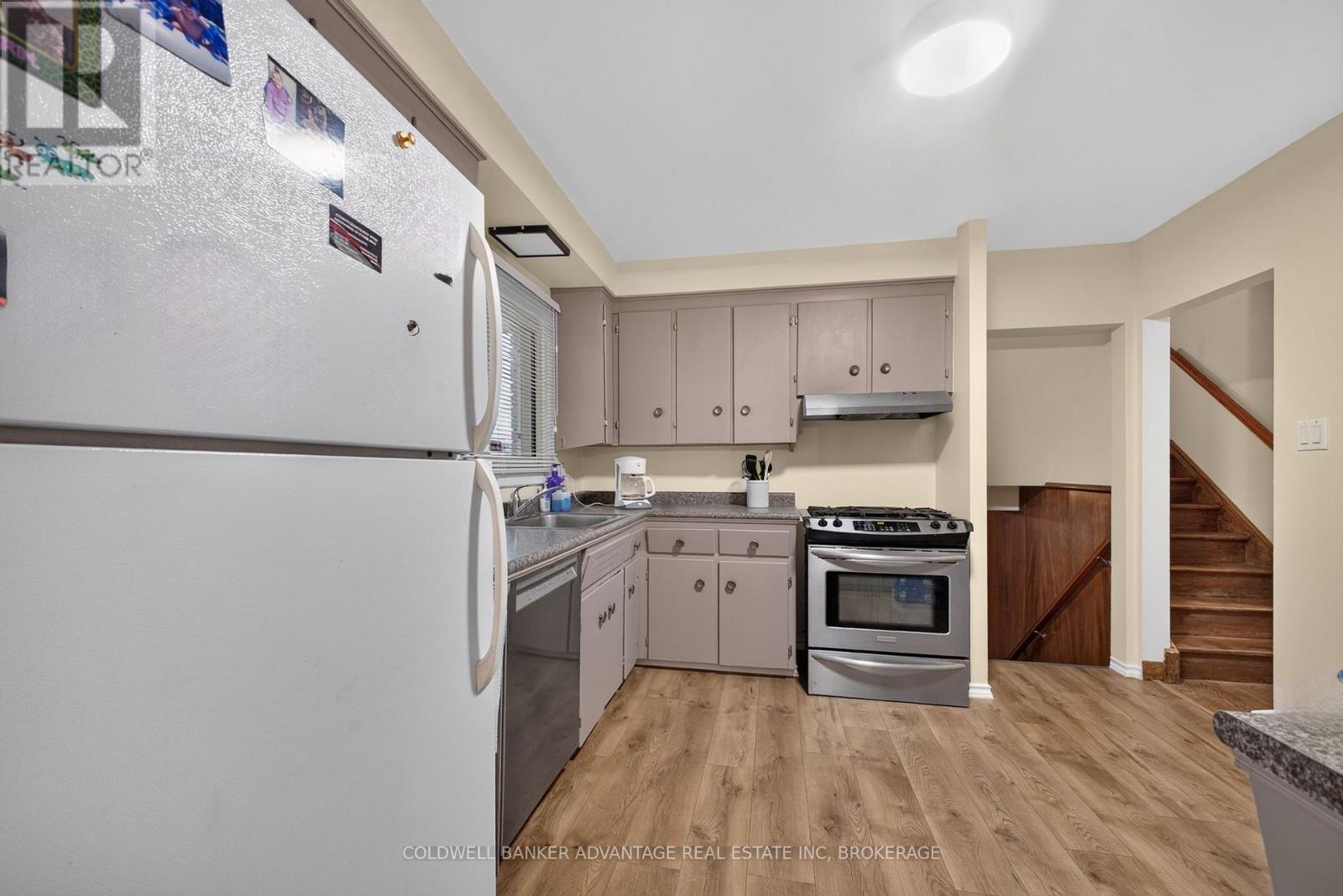 9 Springhead Gardens, Welland, Ontario  L3C 5A7 - Photo 8 - X14090552