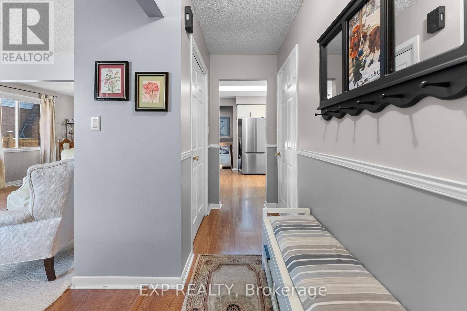 124 St Augustine Drive, St. Catharines, Ontario  L2P 3W9 - Photo 4 - X14092424