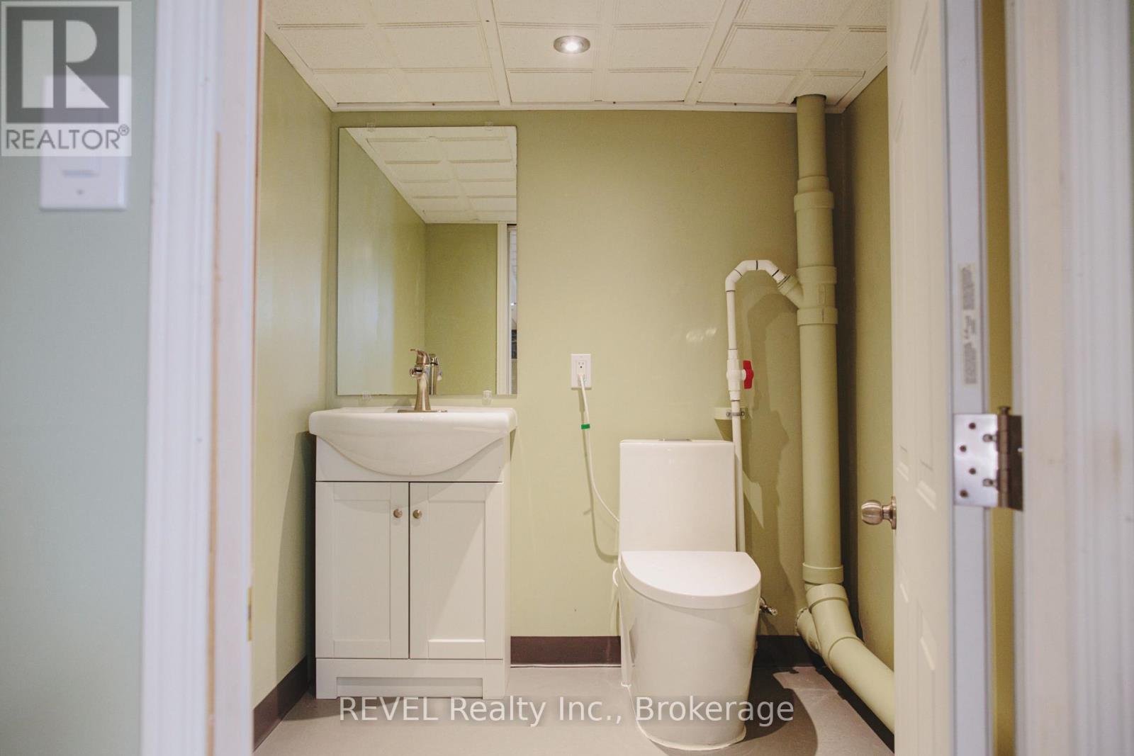 Lower - 6801 Lundy's Lane, Niagara Falls, Ontario  L2G 1V6 - Photo 9 - X14092428