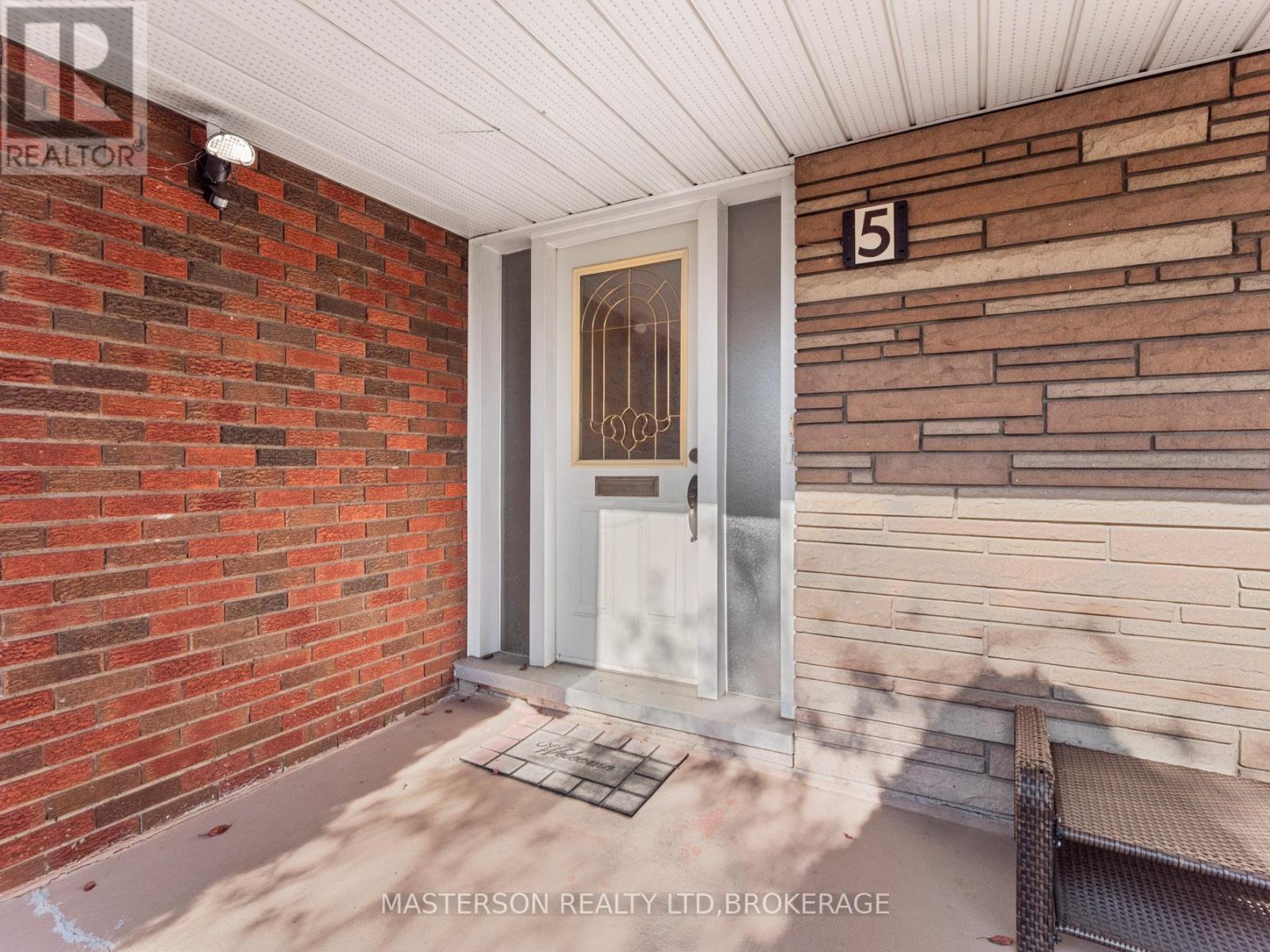 5 Burdy Drive, St. Catharines, Ontario  L2S 2Z1 - Photo 2 - X14092496