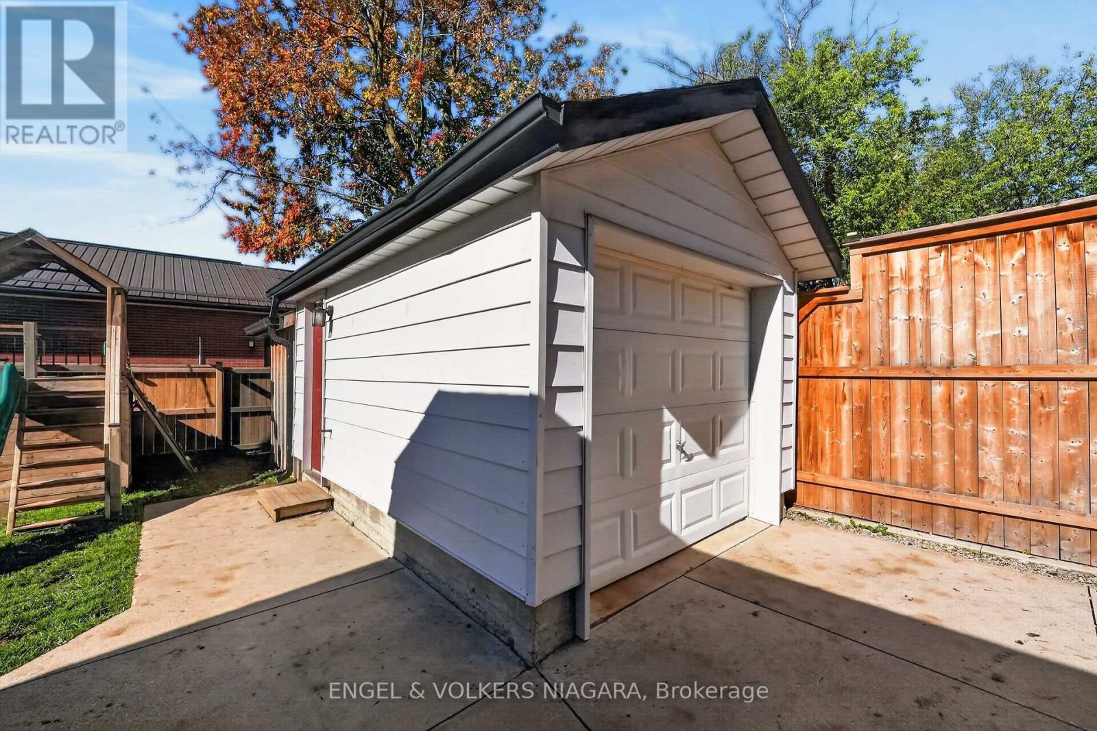 13 Frederick Avenue, Bluewater, Ontario  N0M 2T0 - Photo 35 - X14092712