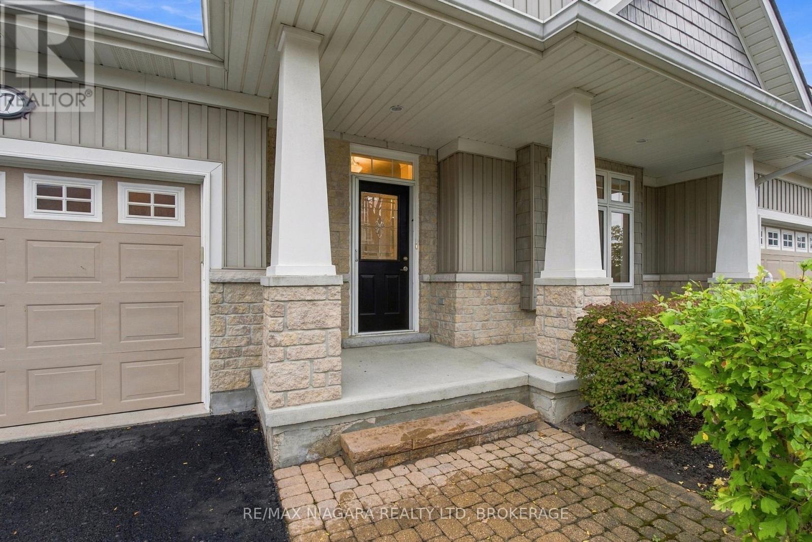 17 - 92 Loretta Drive, Niagara-On-The-Lake, Ontario  L0S 1T0 - Photo 4 - X14092902