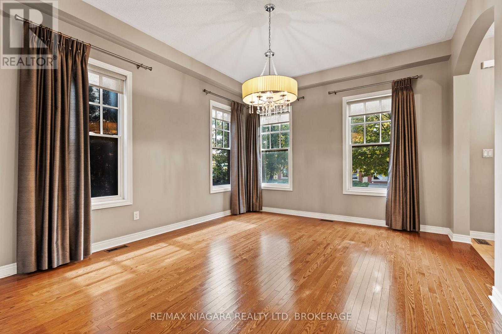 96 Garrison Village Drive, Niagara-On-The-Lake, Ontario  L0S 1J0 - Photo 8 - X14093882