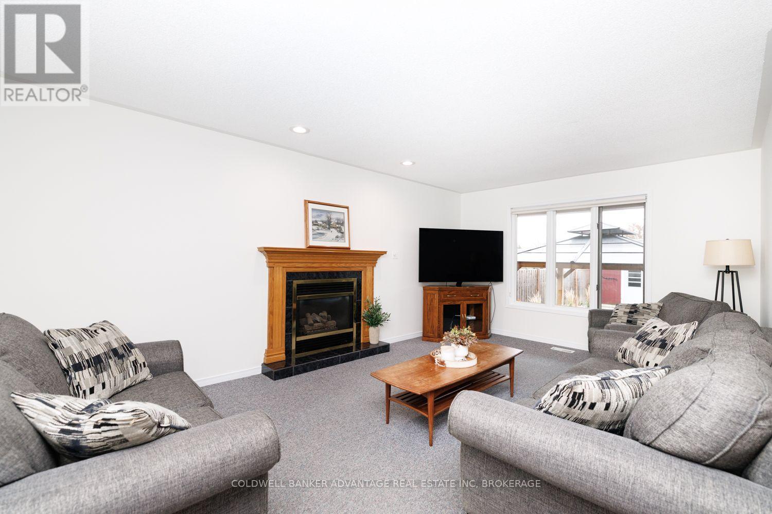 105 Wellandvale Drive, Welland, Ontario  L3C 7C7 - Photo 7 - X14093978