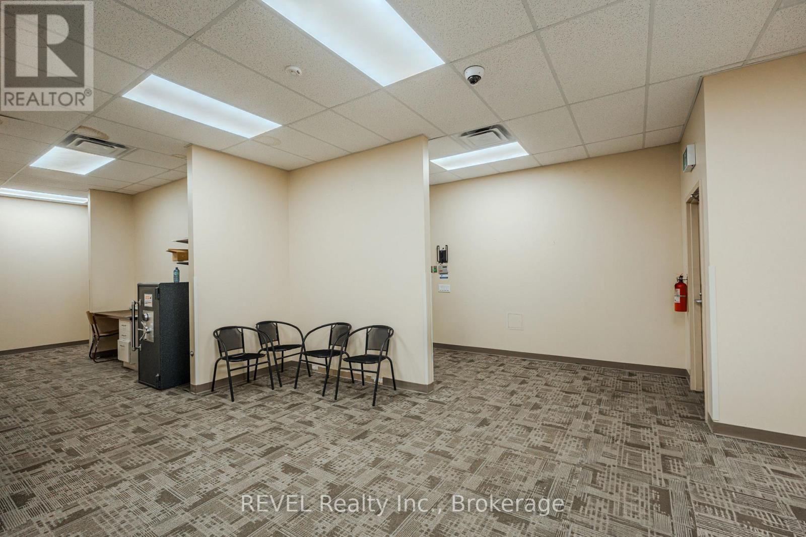 5890 Main Street, Niagara Falls, Ontario  L2G 5Z8 - Photo 22 - X14094008