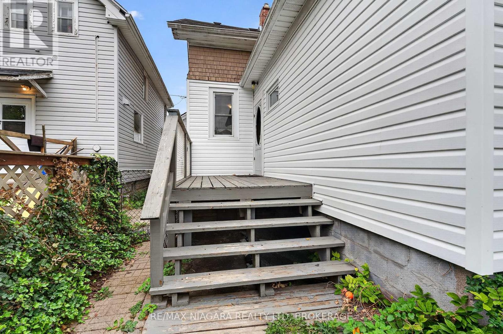 44 Lowell Avenue, St. Catharines, Ontario  L2R 2E1 - Photo 25 - X14094084
