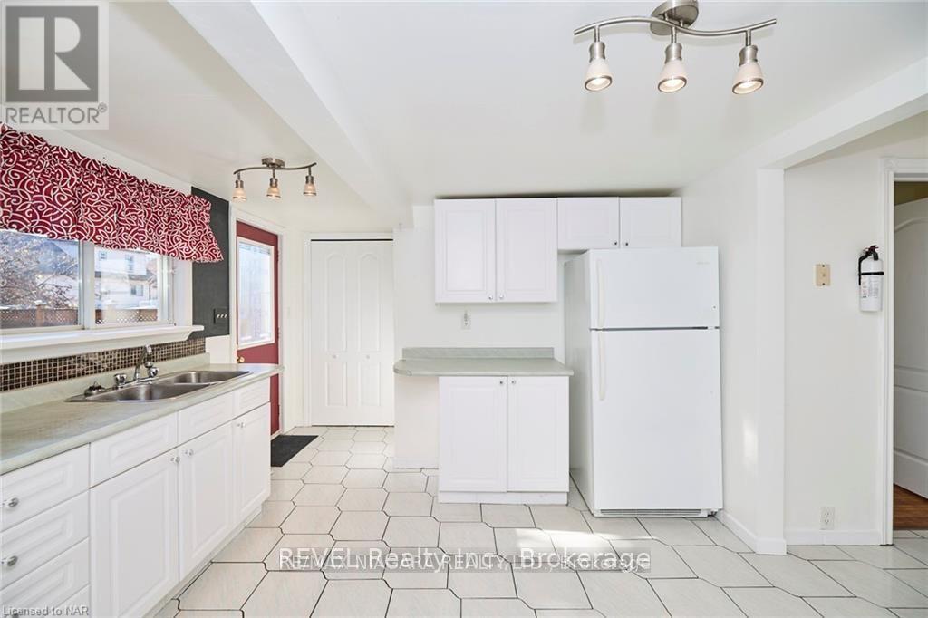 4744 Jepson Street, Niagara Falls, Ontario  L2E 1J6 - Photo 20 - X14095506
