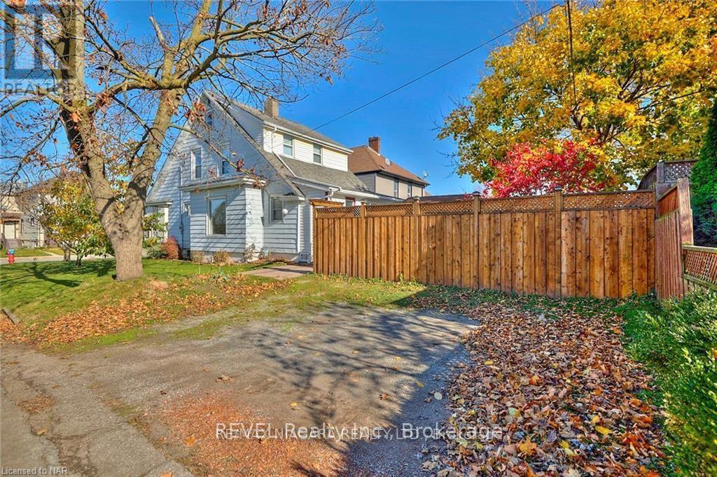 4744 Jepson Street, Niagara Falls, Ontario  L2E 1J6 - Photo 4 - X14095506