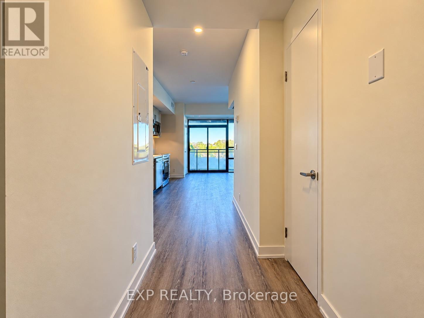 226 - 350 Prince Charles Drive S, Welland, Ontario  L3C 5A6 - Photo 4 - X14095886