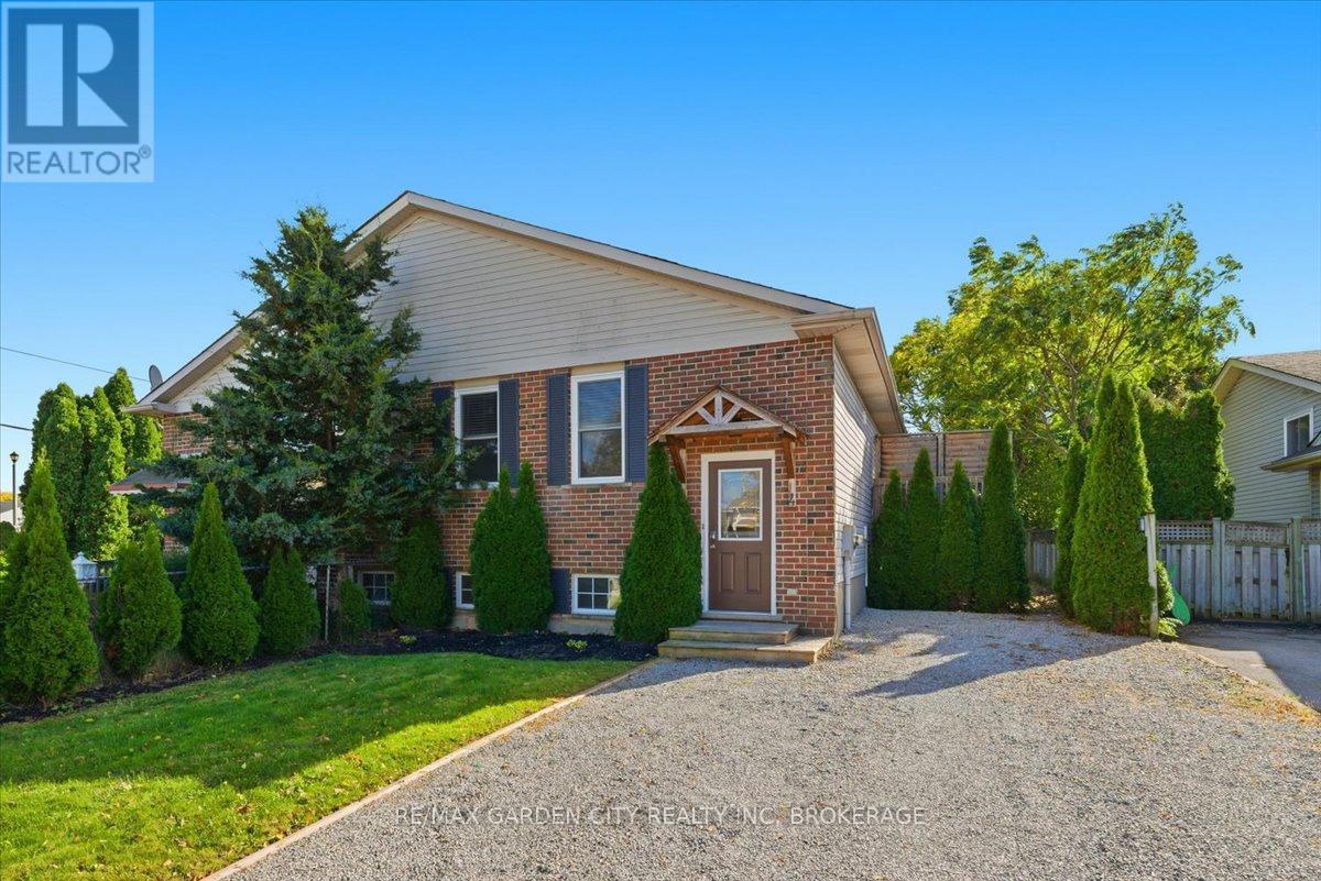 4 FOX TRAIL DRIVE, St. Catharines, Ontario