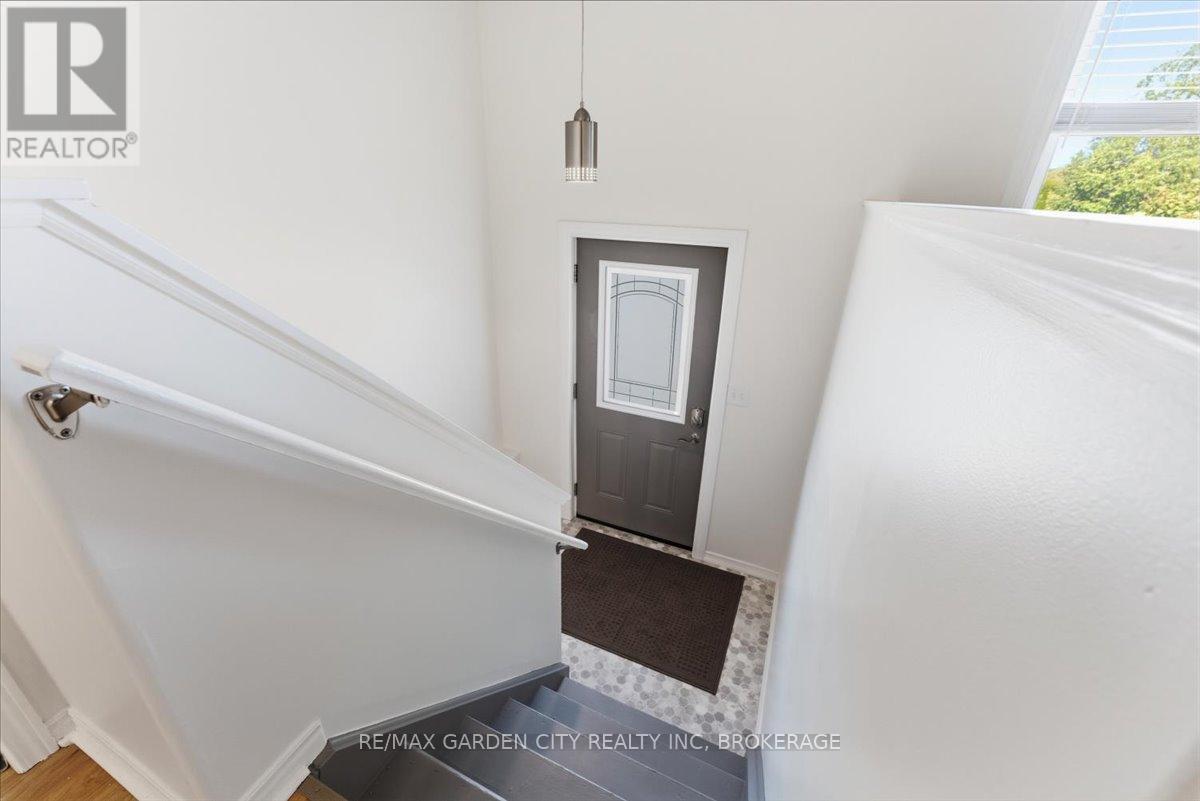4 Fox Trail Drive, St. Catharines, Ontario  L2S 3T7 - Photo 17 - X14096496