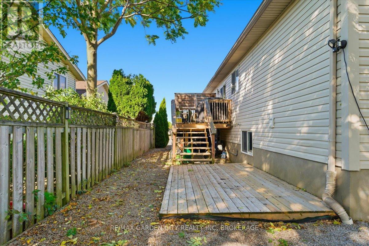 4 Fox Trail Drive, St. Catharines, Ontario  L2S 3T7 - Photo 30 - X14096496