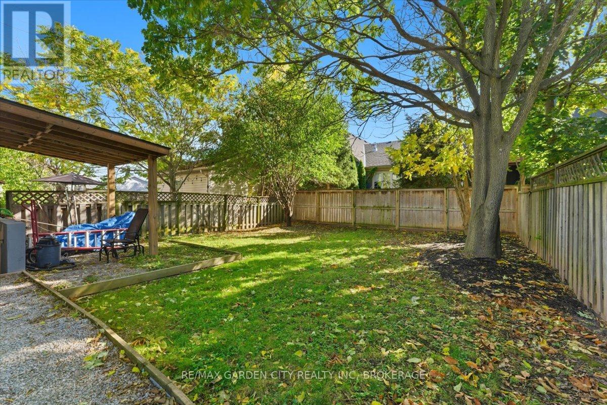 4 Fox Trail Drive, St. Catharines, Ontario  L2S 3T7 - Photo 31 - X14096496