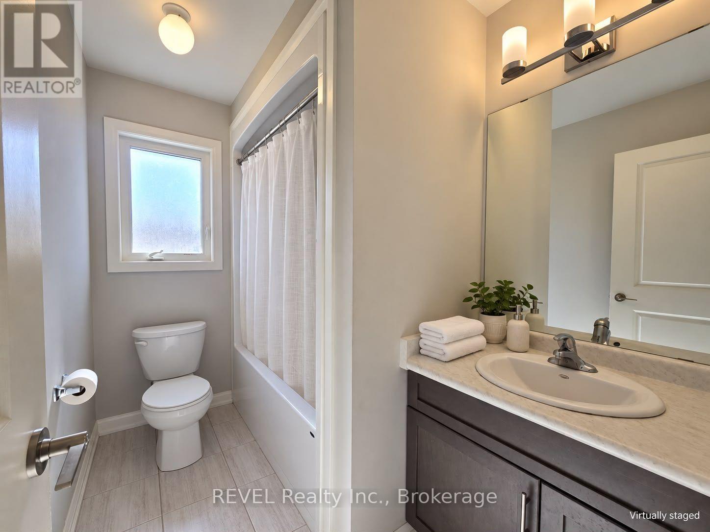 71 #upper - 4552 Portage Road, Niagara Falls, Ontario  L2E 6A8 - Photo 12 - X14096856