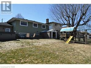 Upper - 9 Stonegate Drive, St. Catharines, Ontario  L2P 3K9 - Photo 2 - X14097418