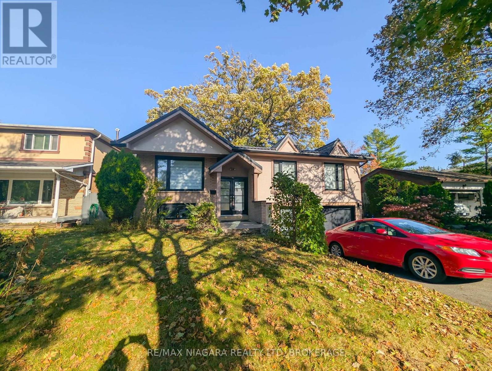 2474 BRIDGE ROAD, Oakville, Ontario