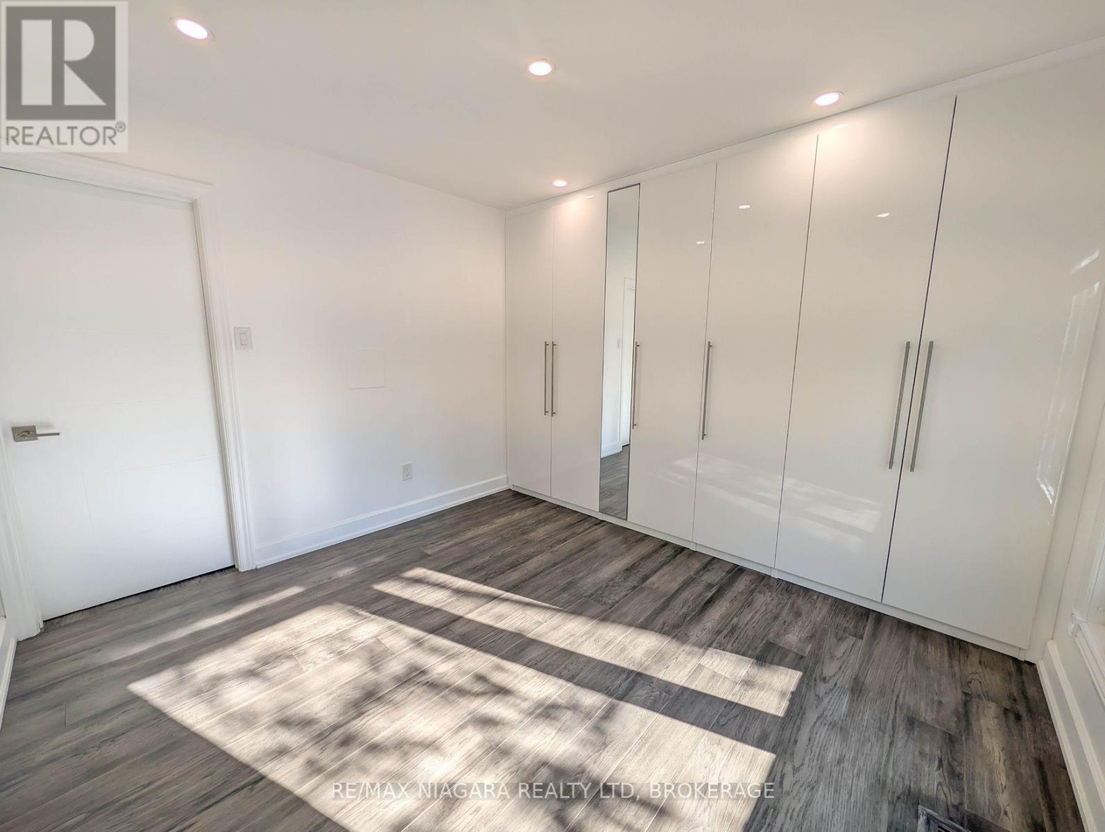 2474 Bridge Road, Oakville, Ontario  L6L 2H2 - Photo 16 - W14098822