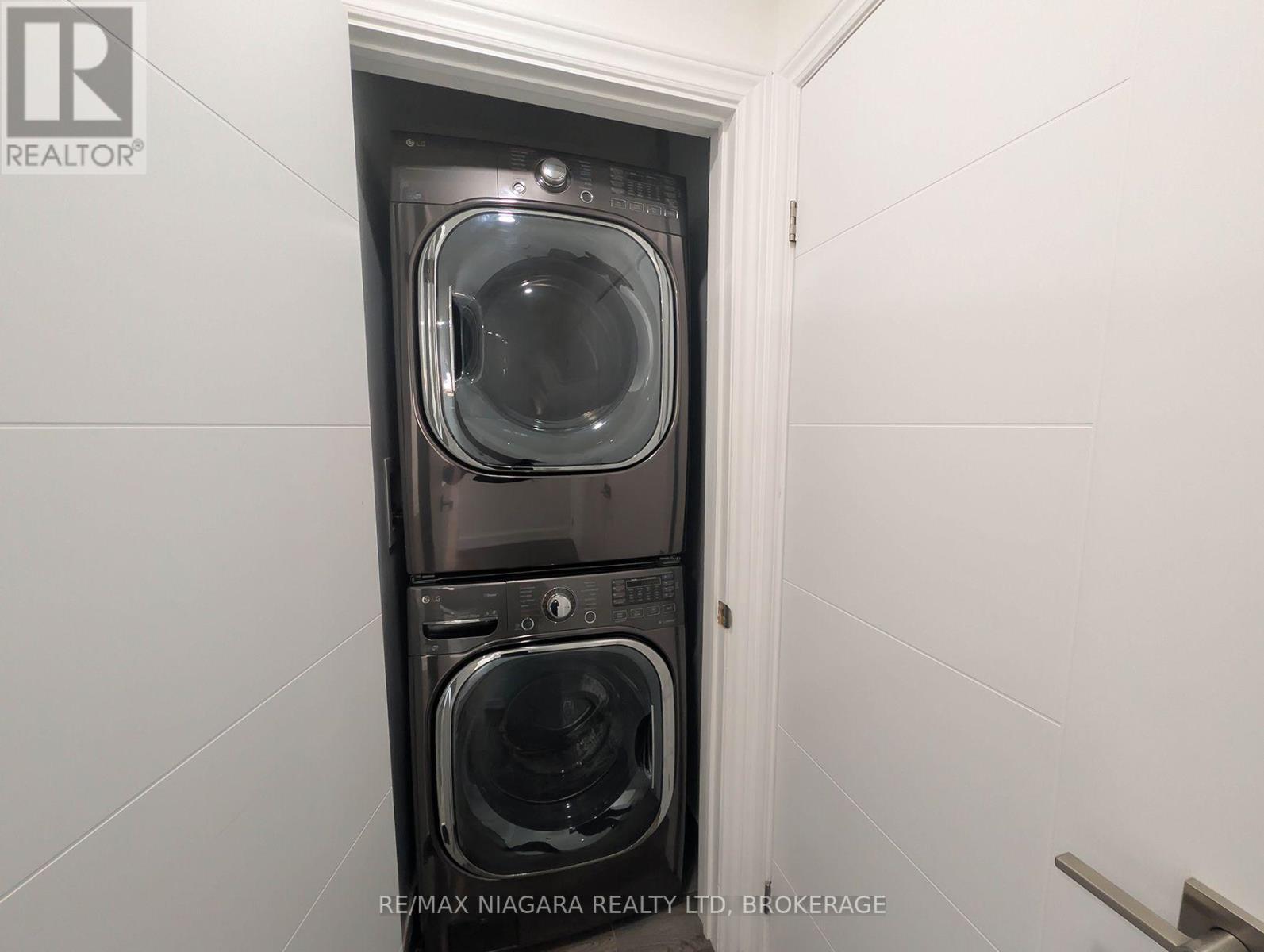 2474 Bridge Road, Oakville, Ontario  L6L 2H2 - Photo 25 - W14098822