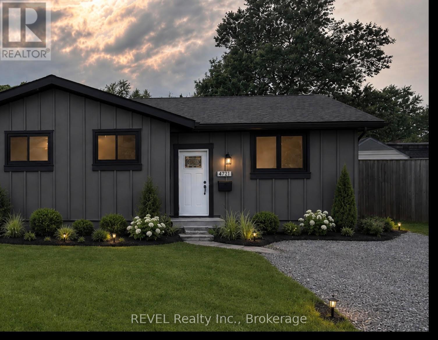 B - 477 Lakeside Road, Fort Erie, Ontario  L2A 4X8 - Photo 2 - X14099082