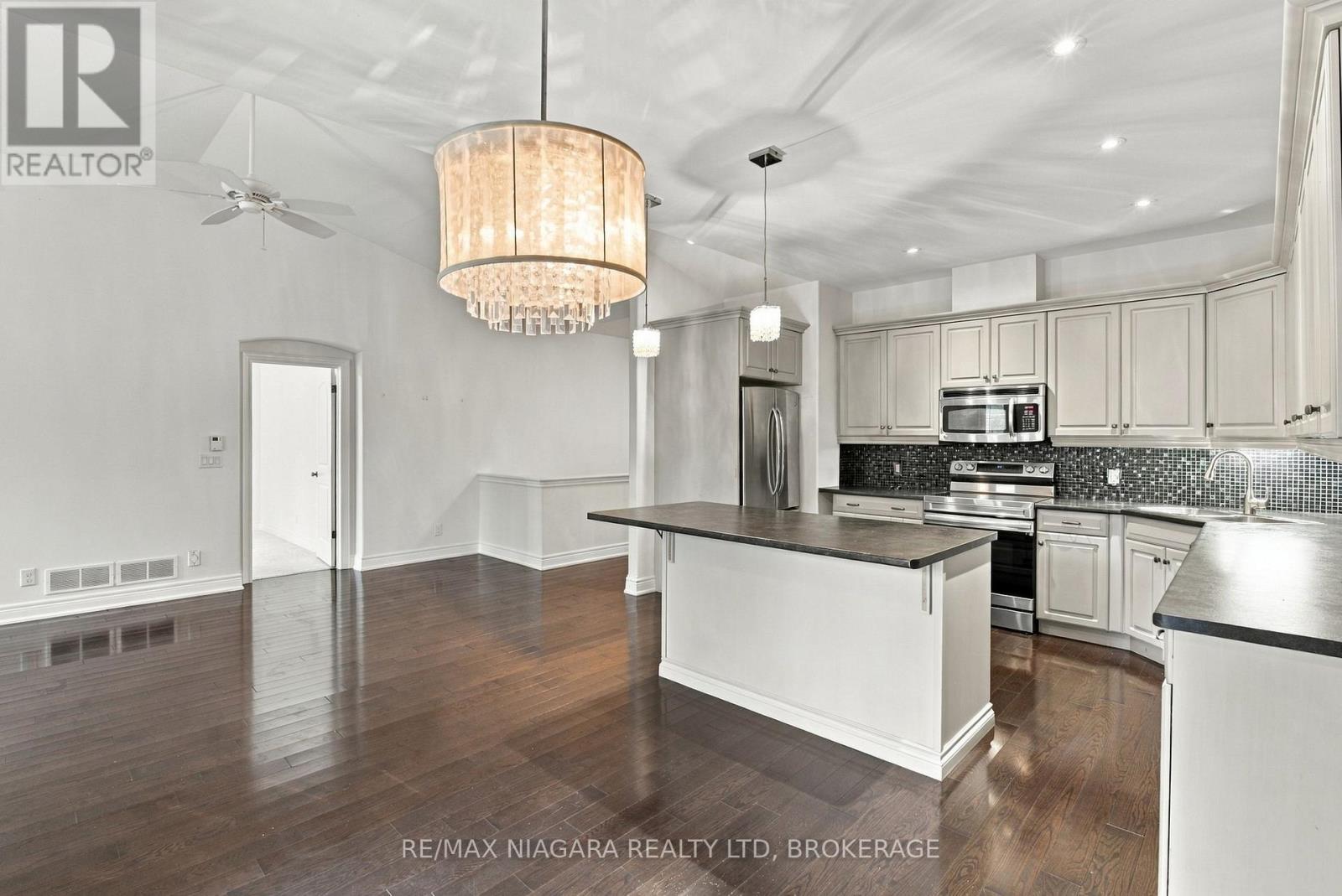 3 Hillside Drive, Niagara-On-The-Lake, Ontario  L0S 1P0 - Photo 23 - X14099116