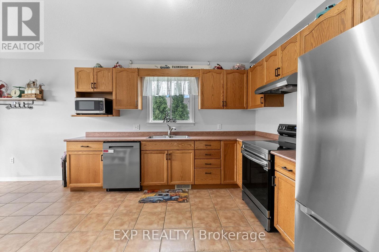 1490 Nigh Road, Fort Erie, Ontario  L2A 5M4 - Photo 9 - X14099420