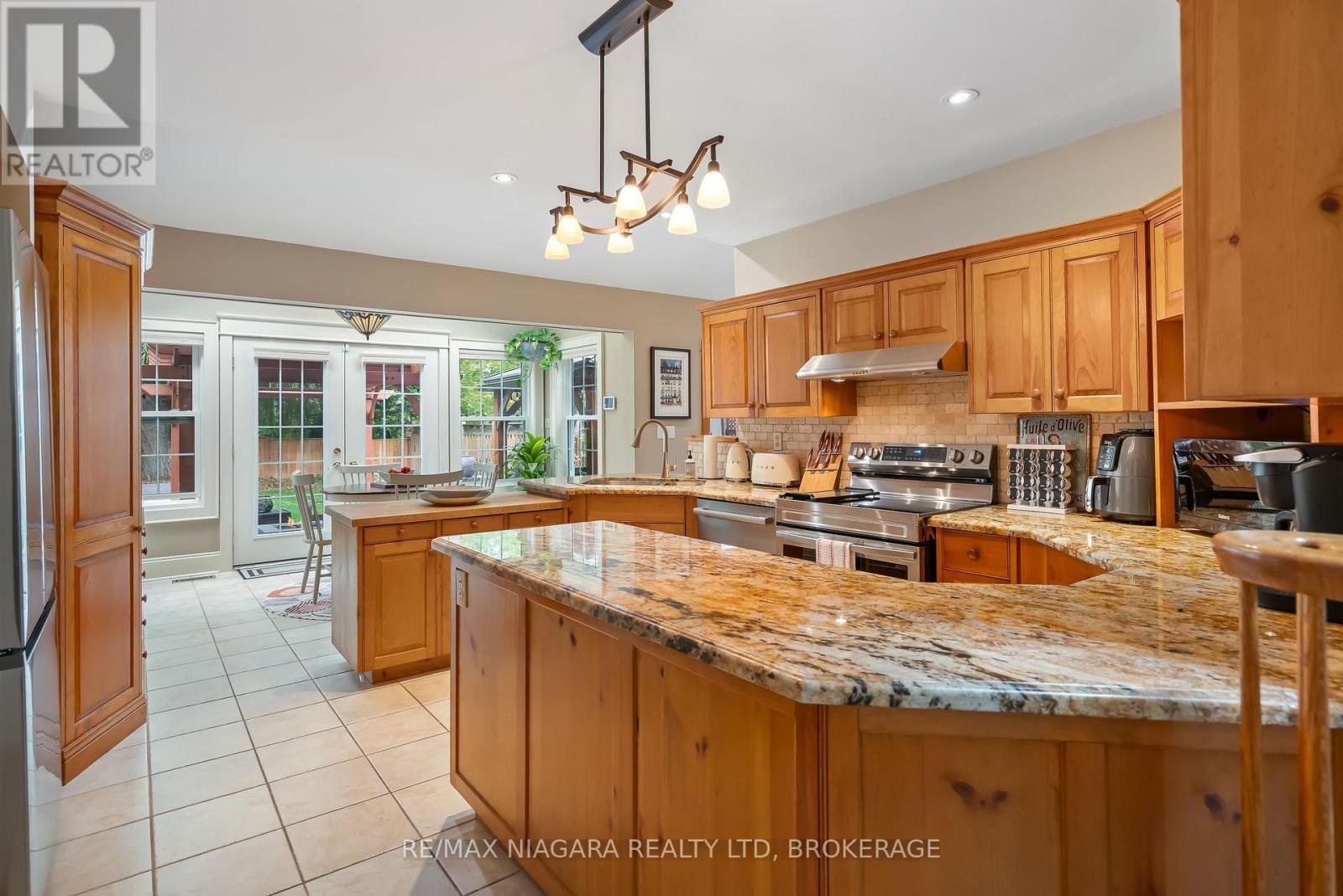 851 Charlotte Street, Niagara-On-The-Lake, Ontario  L0S 1J0 - Photo 18 - X14099460