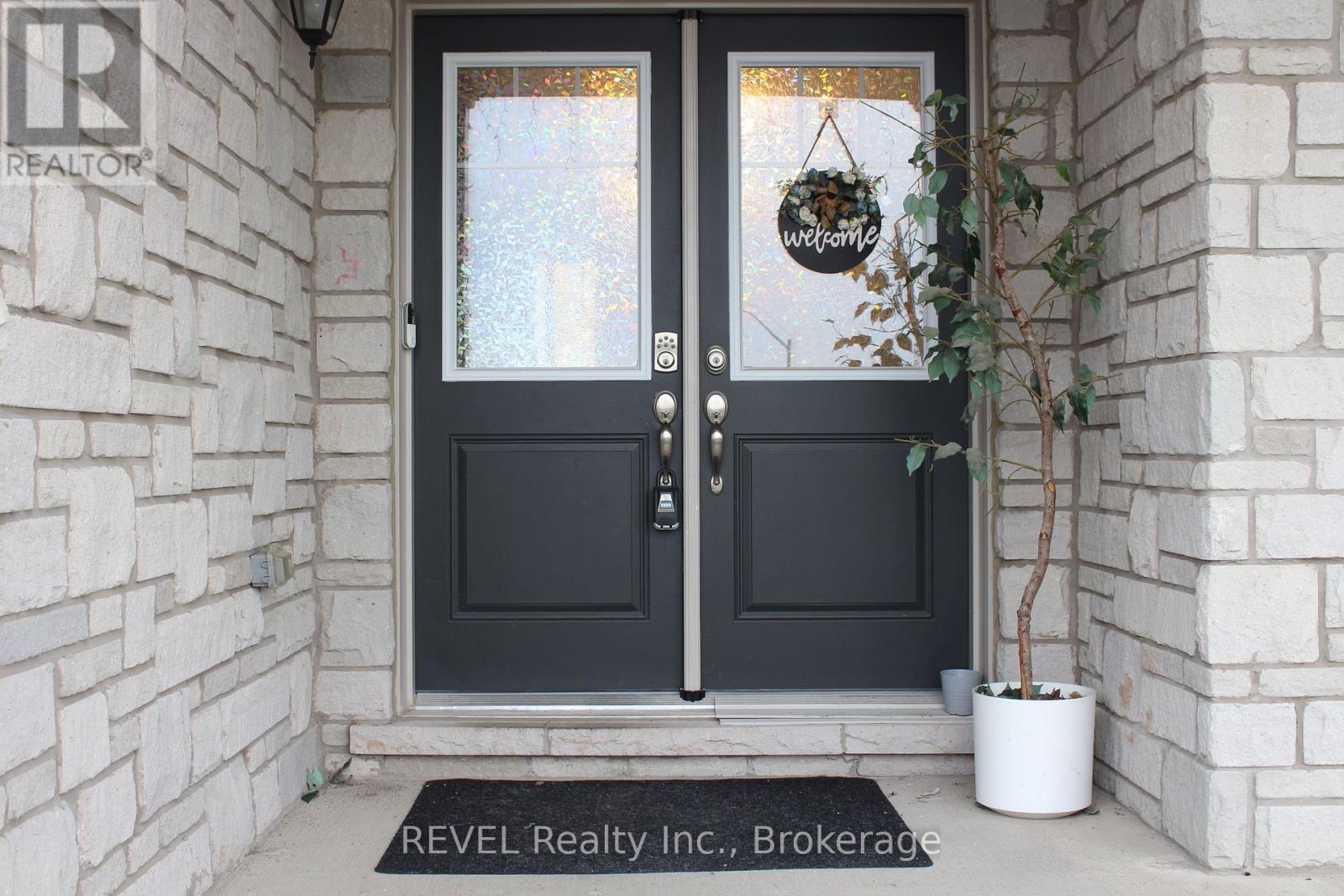 58 Oriole Crescent, Port Colborne, Ontario  L3K 6E2 - Photo 3 - X14100320