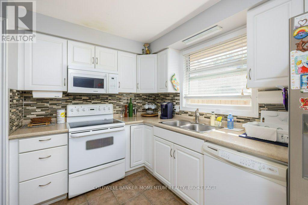 6564 Charnwood Avenue, Niagara Falls, Ontario  L2H 1Y9 - Photo 9 - X14100954