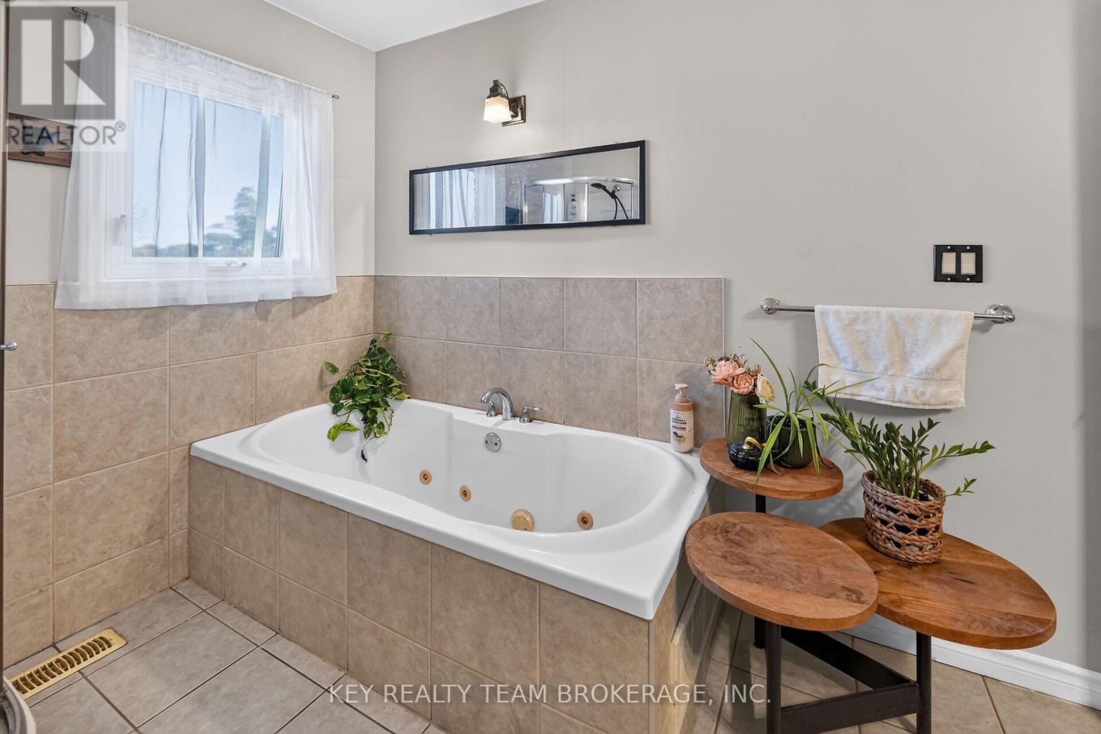 3216 Hall Road, Hamilton, Ontario  L0R 1C0 - Photo 25 - X14101108